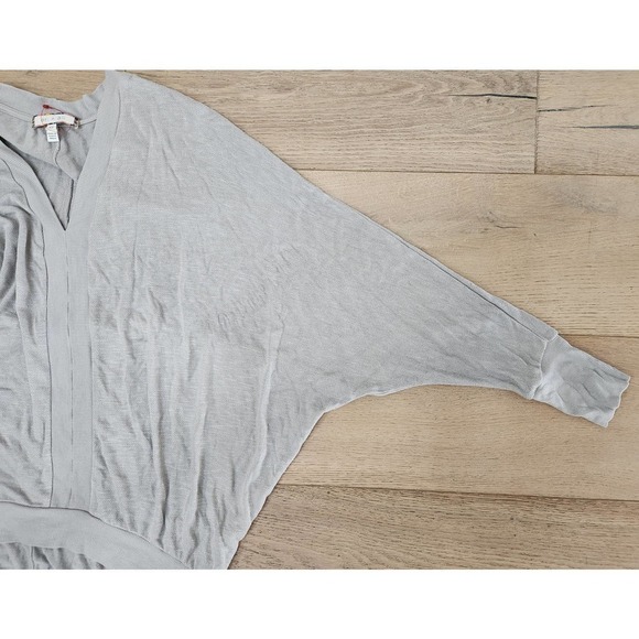 Anthropologie Eri + Ali Deep V Ribbed Oversized Dolman Top in Grey Size XS - Picture 4 of 7